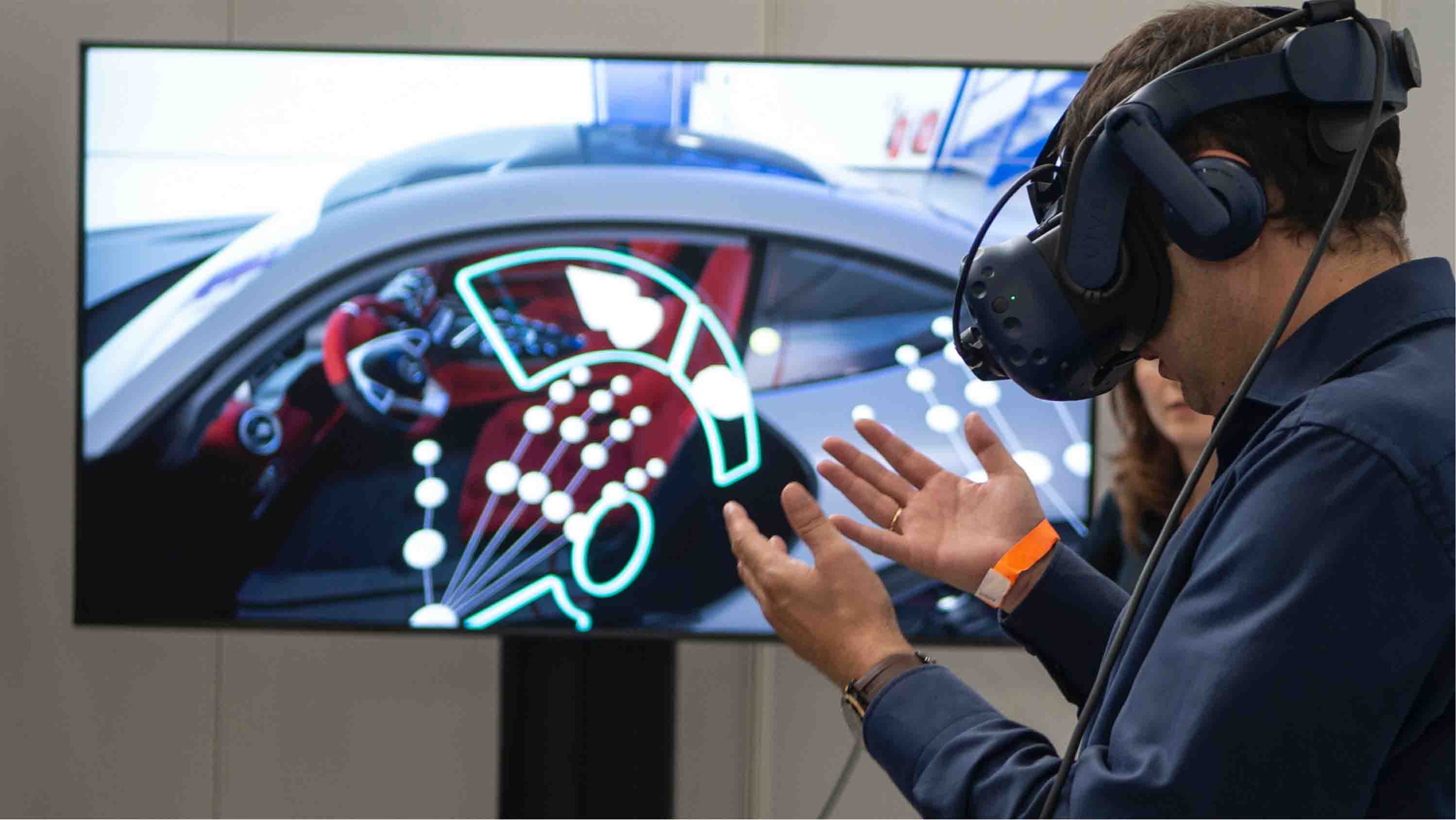 Building Incredible Mobile Experiences by Combining AR and AI